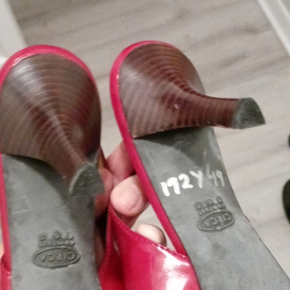 NWOT CIRCA JOAN&DAVID VINTAGE SLING BACKS - Picture 7 of 8